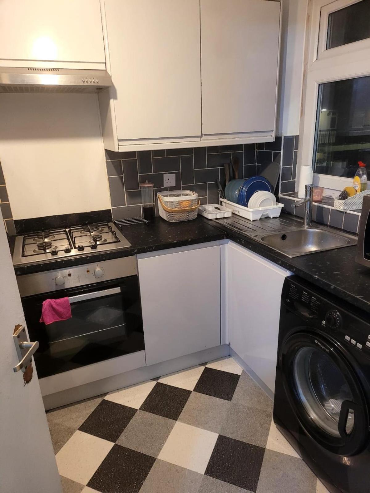 Simplyguests Apartment London Bagian luar foto